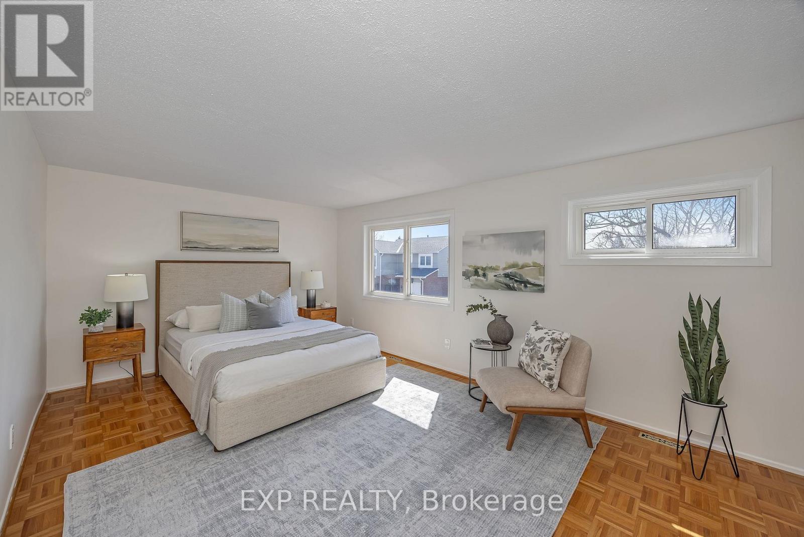 10 Greenboro Crescent