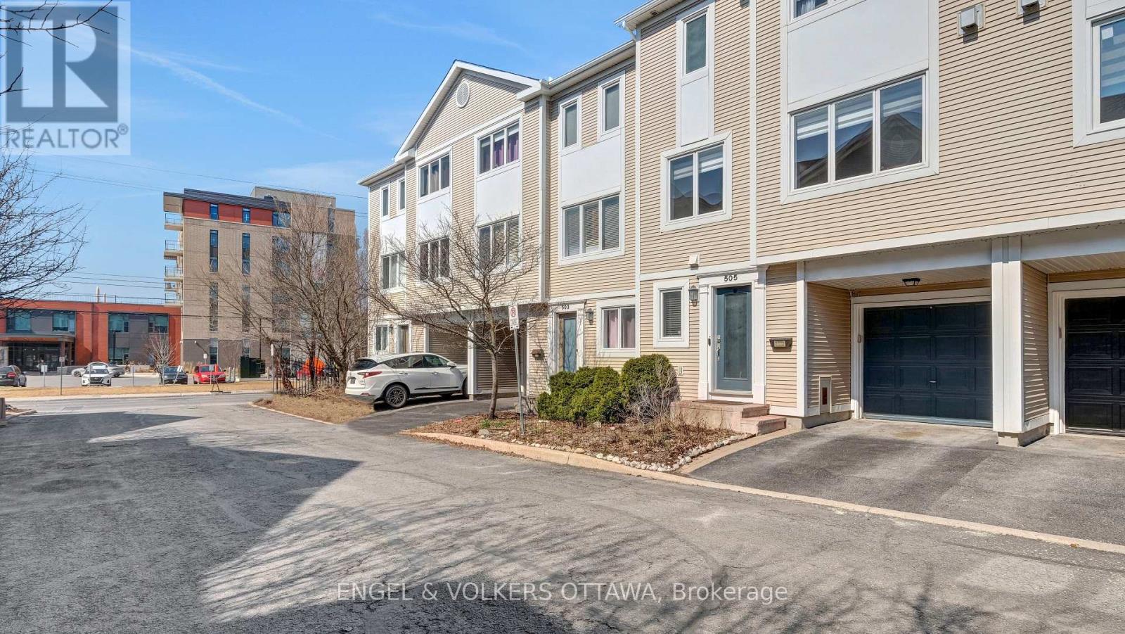 505 Burleigh Private