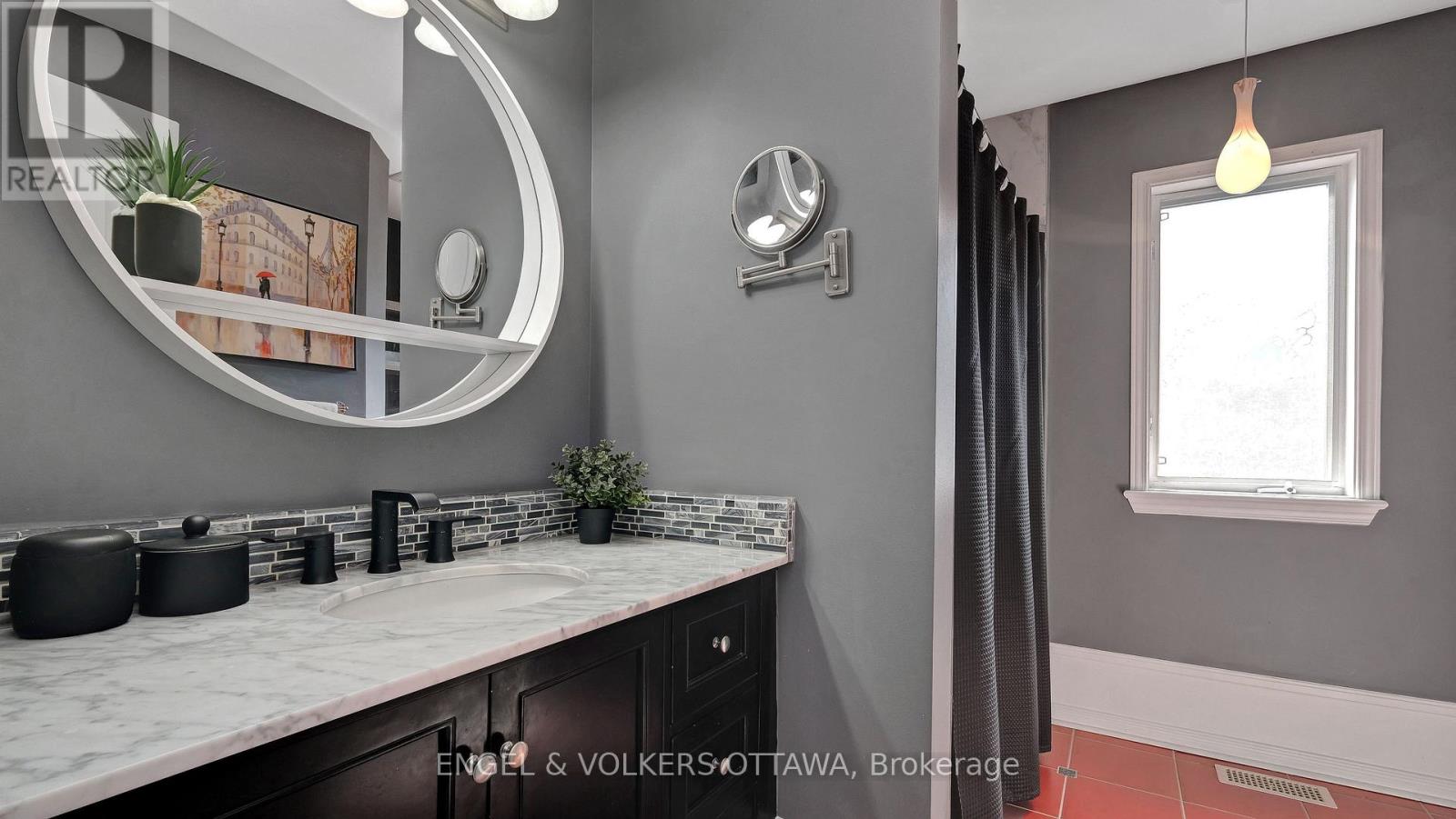 505 Burleigh Private