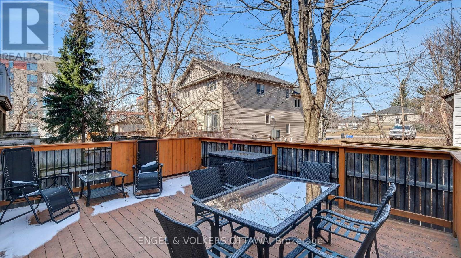 505 Burleigh Private