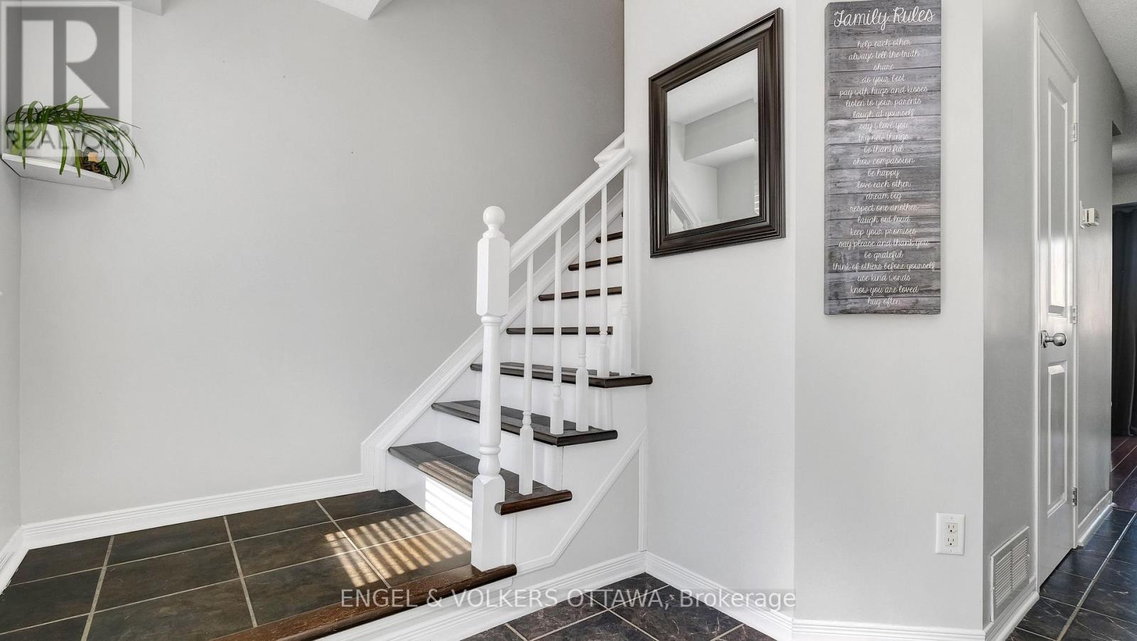 505 Burleigh Private