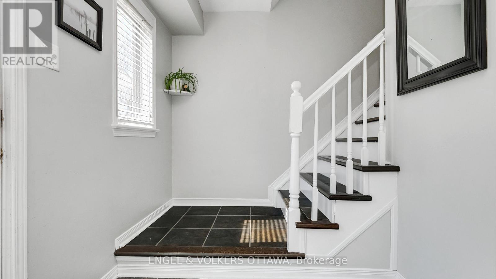 505 Burleigh Private