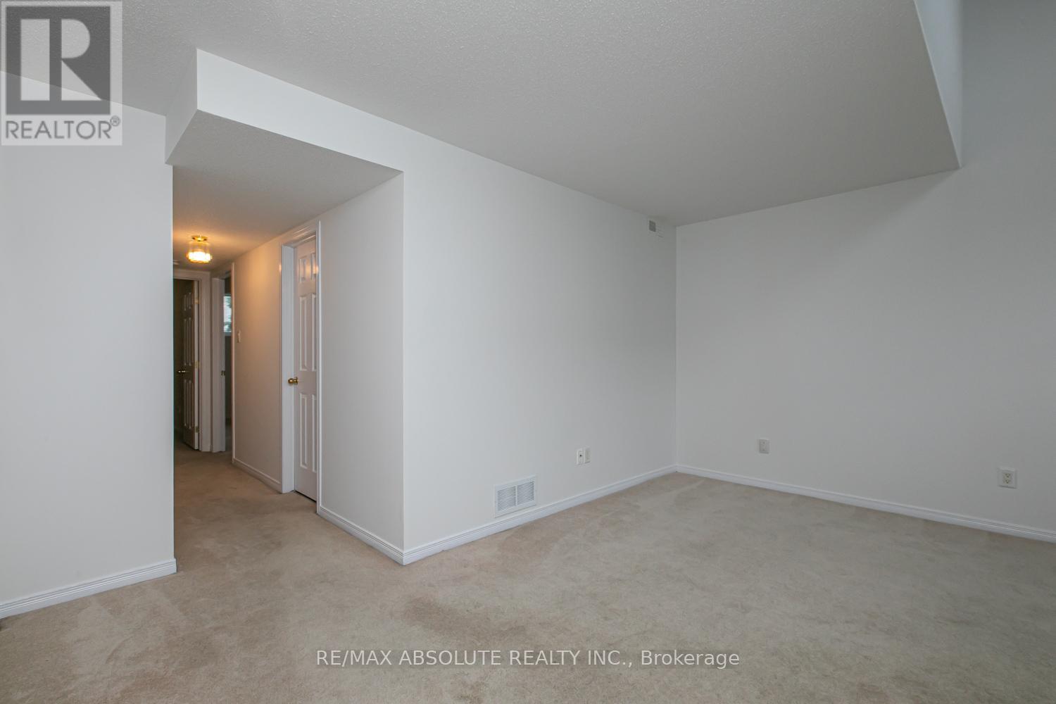 246 Gershwin Private