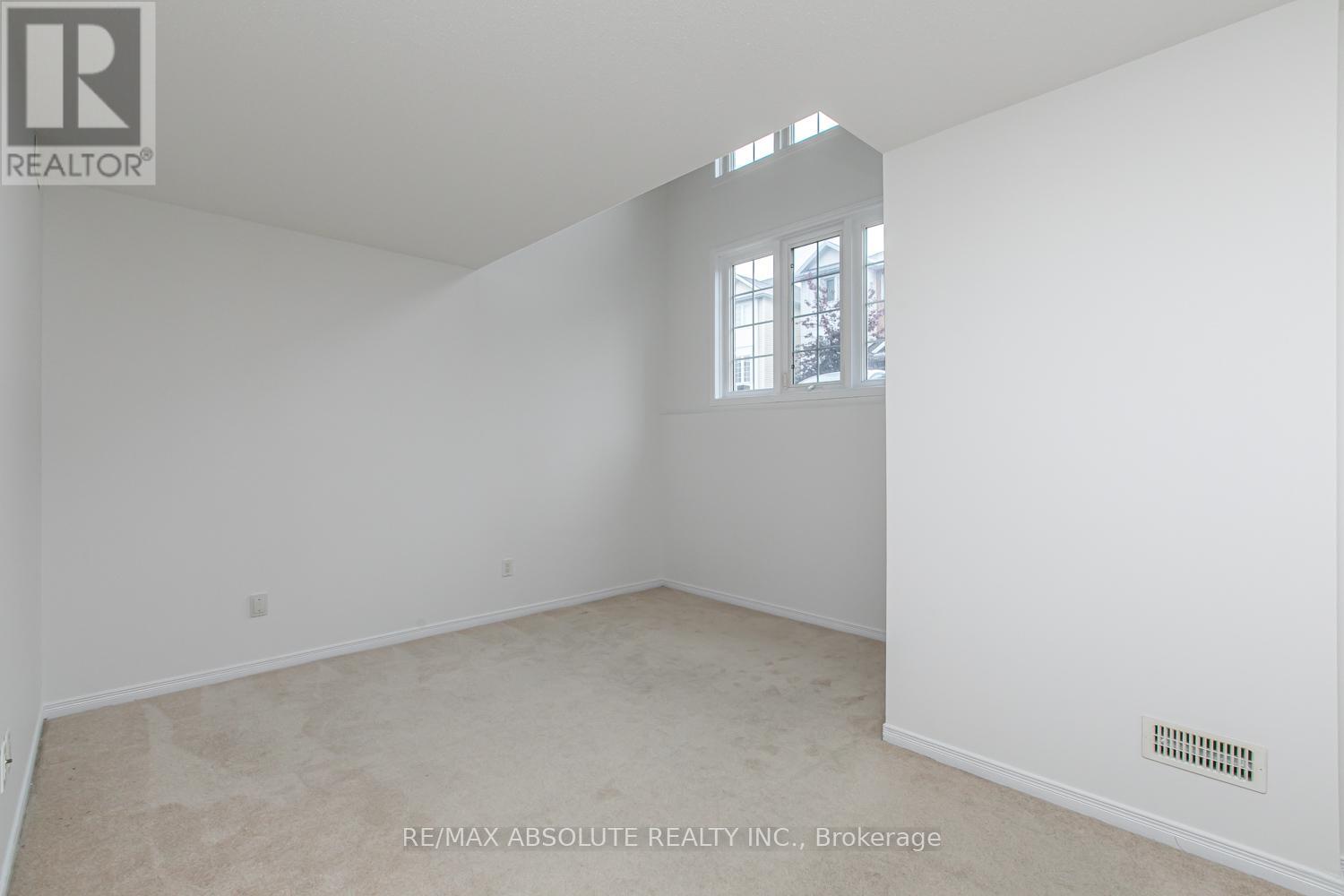 246 Gershwin Private