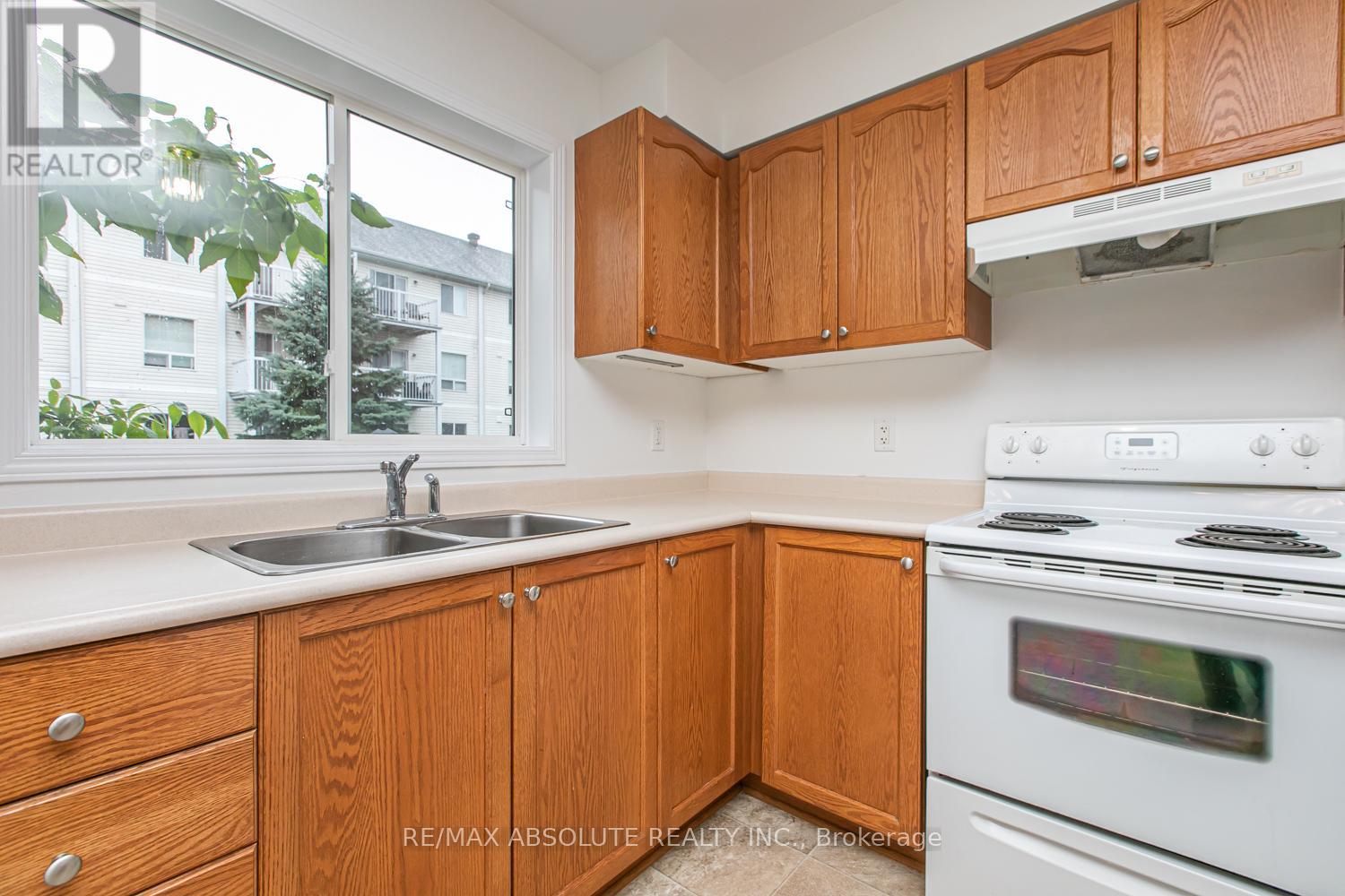 246 Gershwin Private