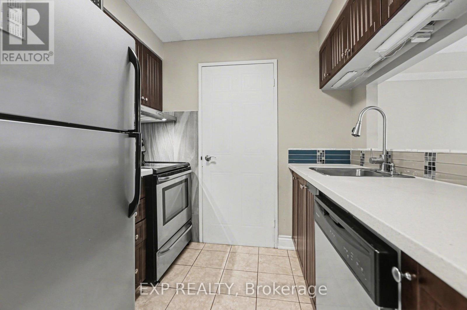 404 - 80 Sandcastle Drive