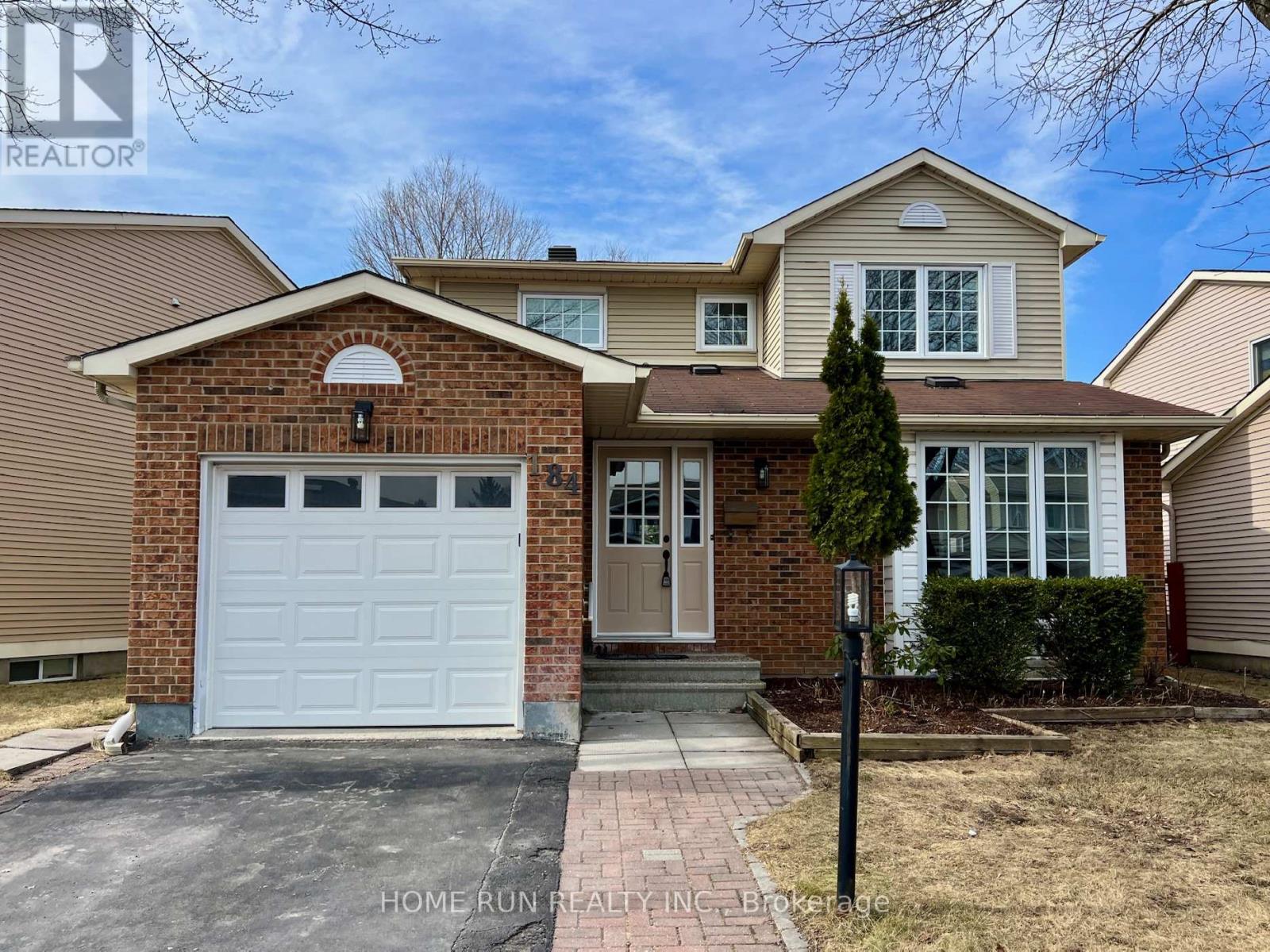 184 Pinetrail Crescent