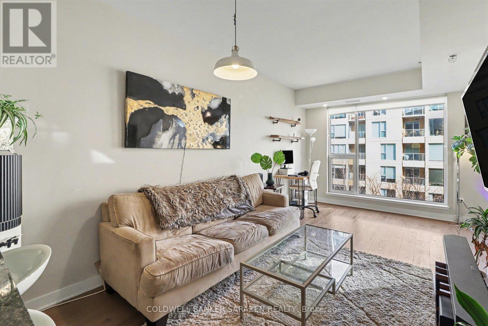 405 - 300 Lett Street