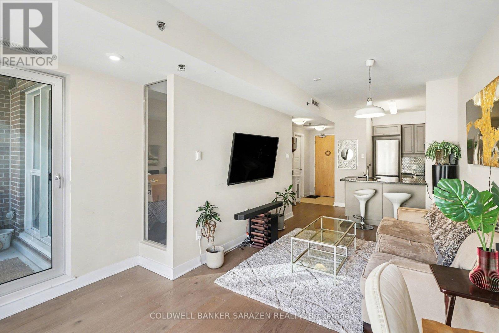 405 - 300 Lett Street