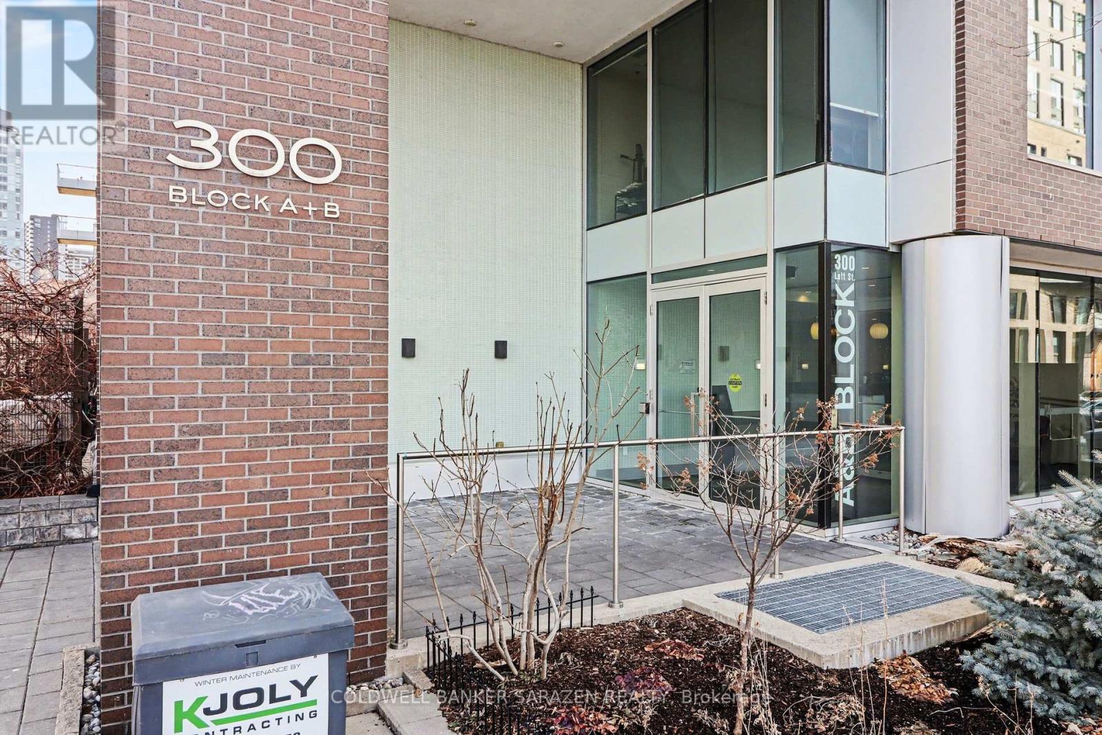 405 - 300 Lett Street