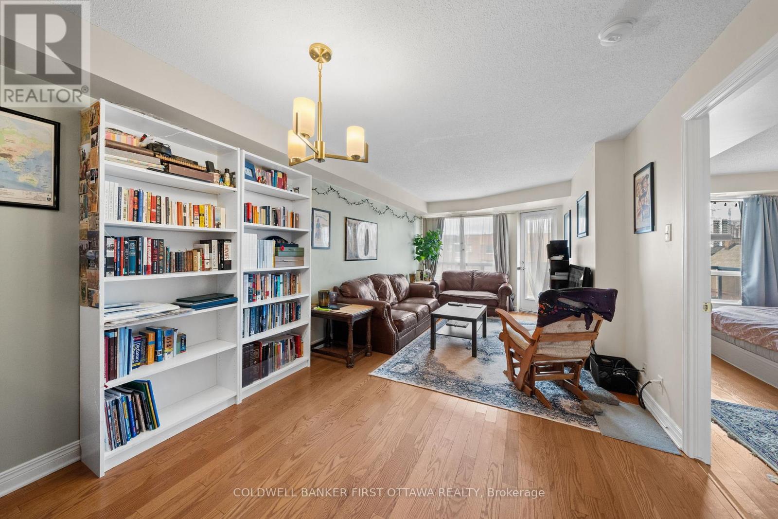 412 - 429 Somerset Street W