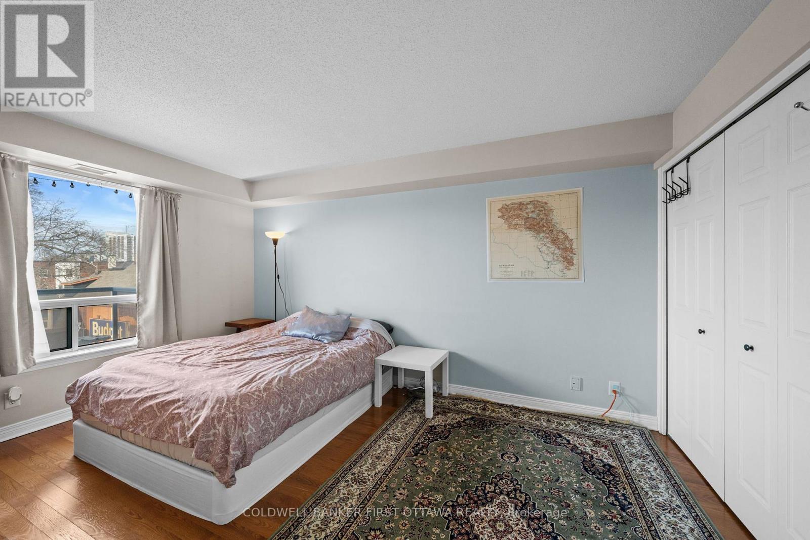 412 - 429 Somerset Street W