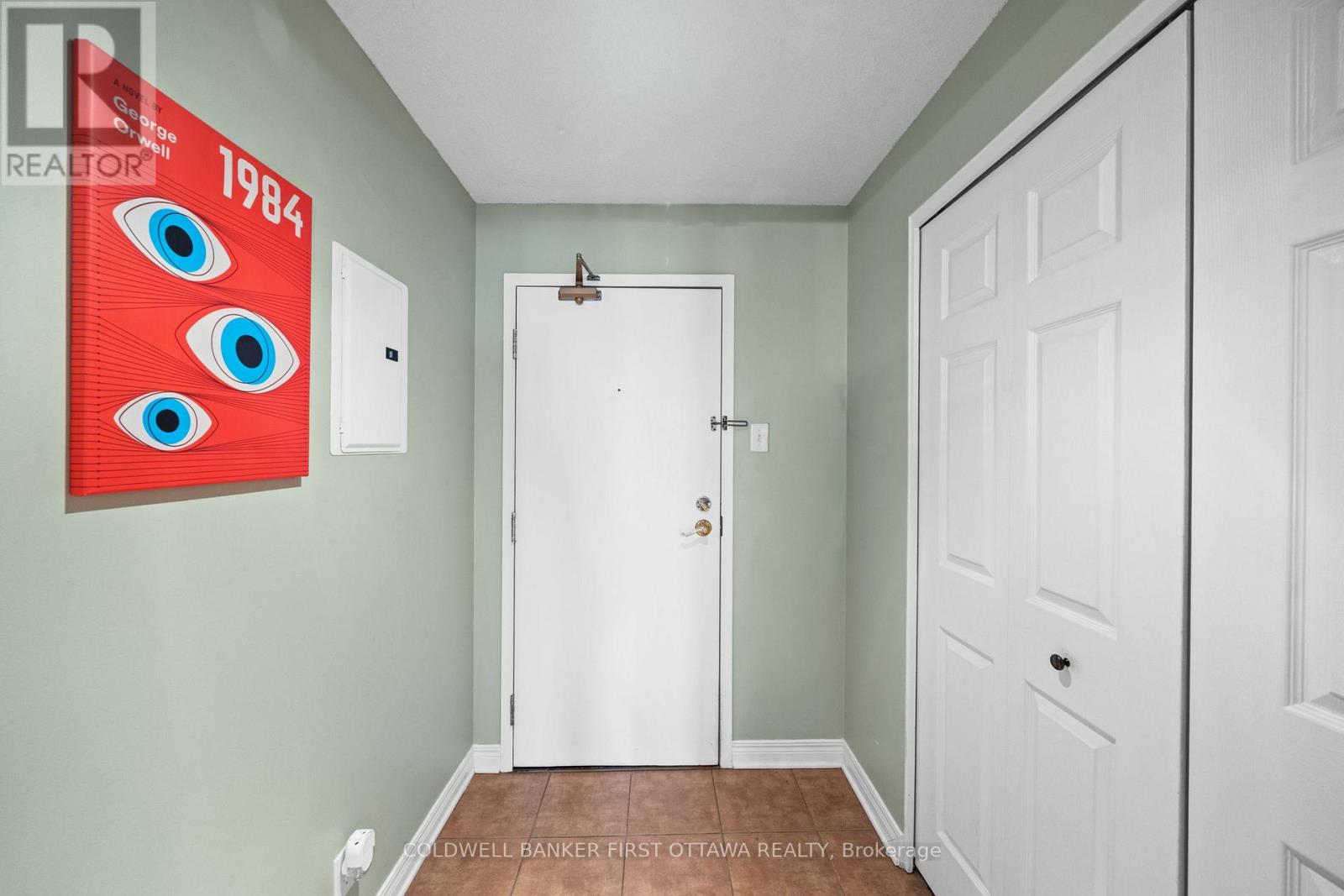 412 - 429 Somerset Street W