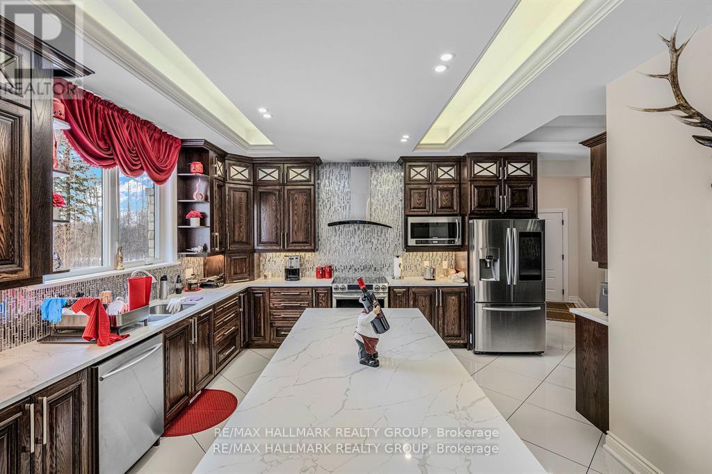 699 Ballycastle Crescent