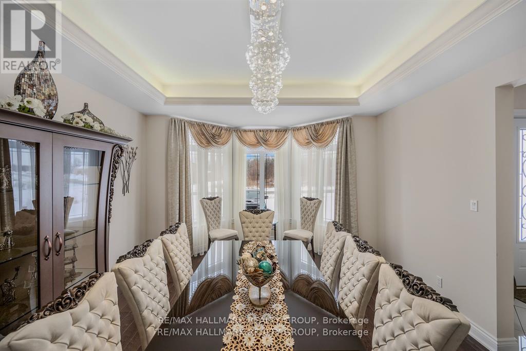 699 Ballycastle Crescent