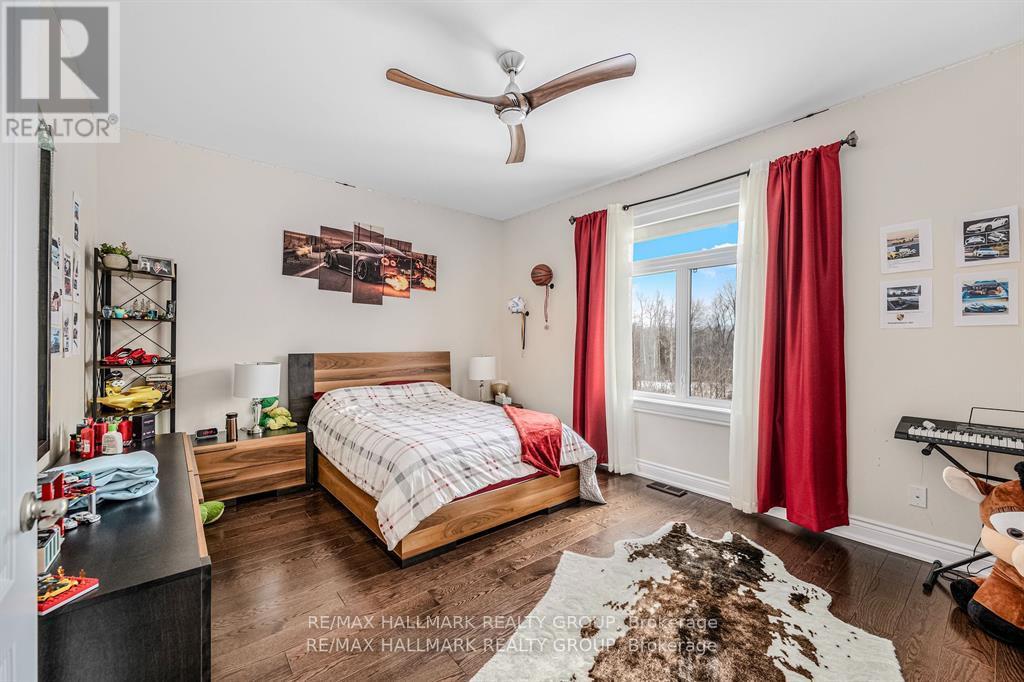 699 Ballycastle Crescent