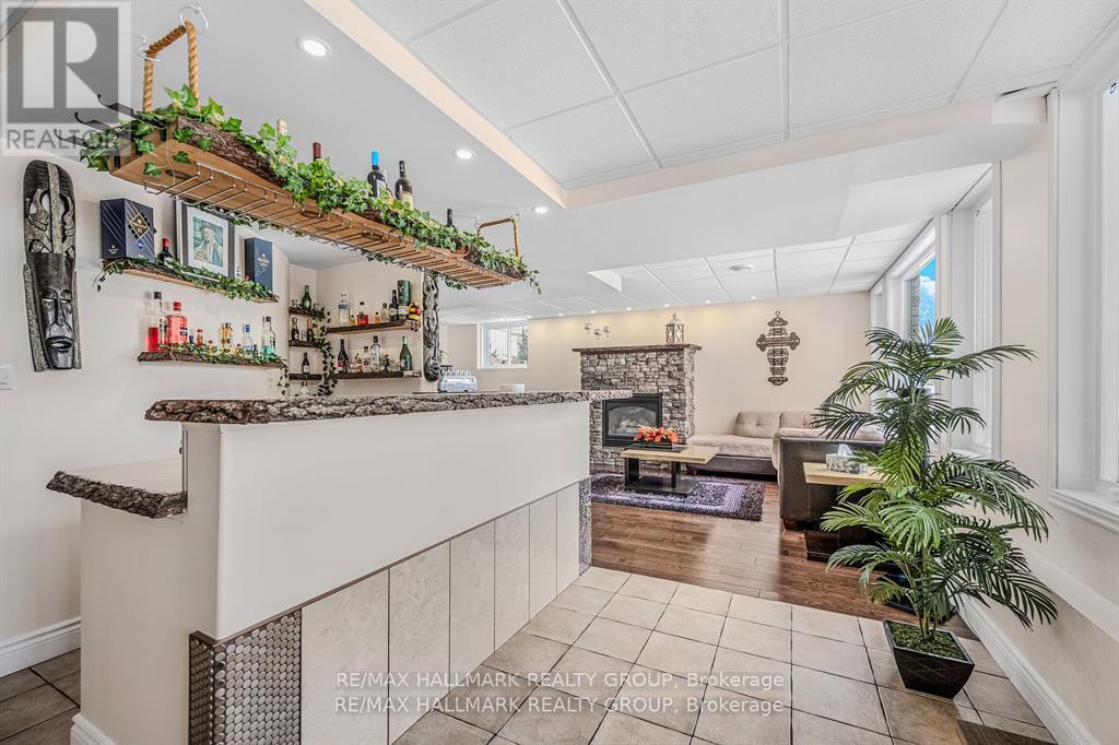 699 Ballycastle Crescent