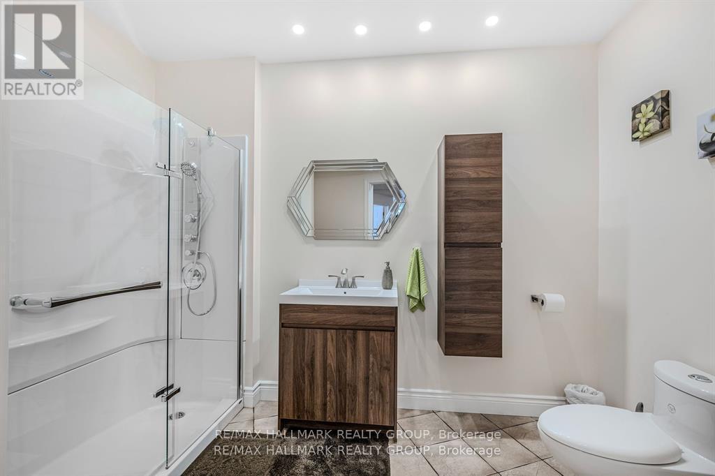 699 Ballycastle Crescent