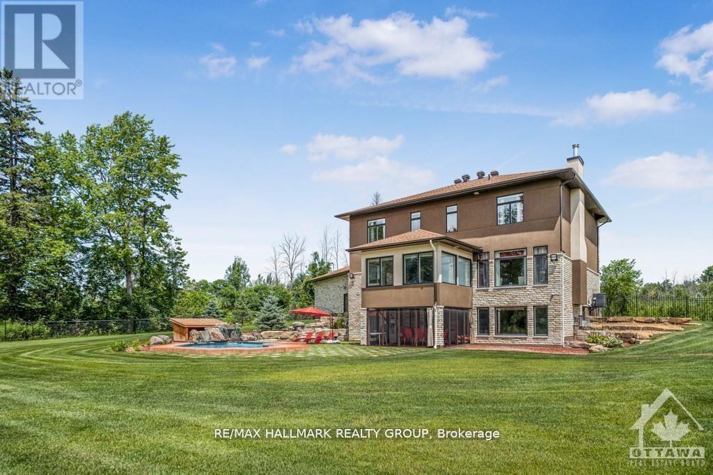 699 Ballycastle Crescent