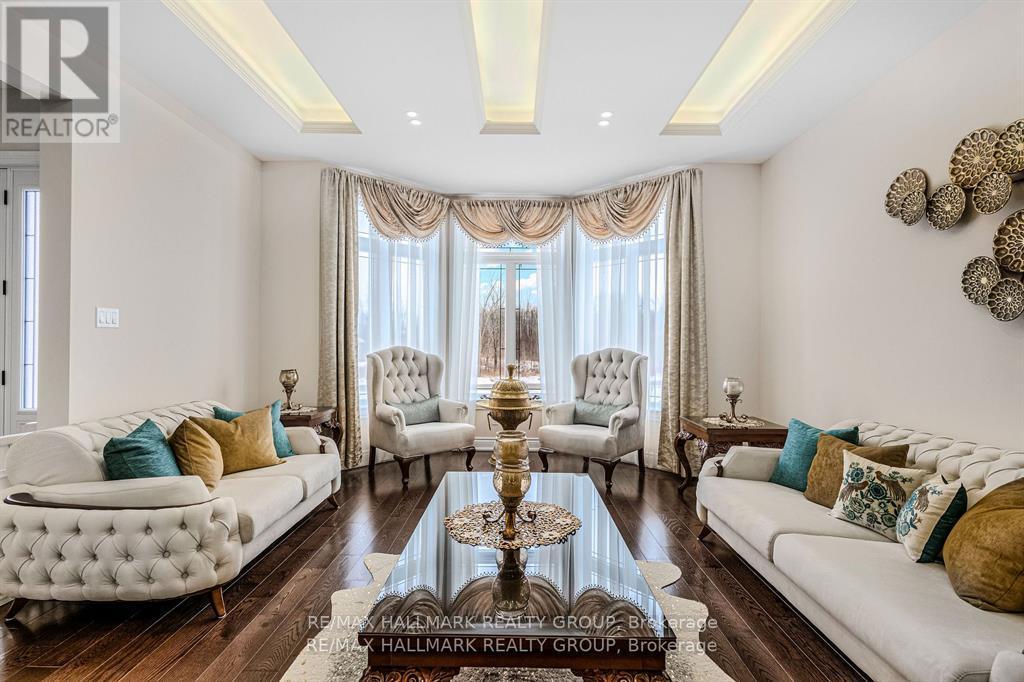 699 Ballycastle Crescent