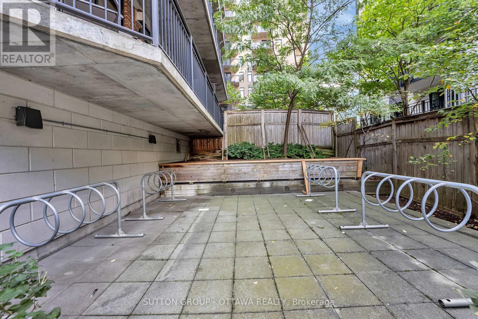 903 - 375 Lisgar Street