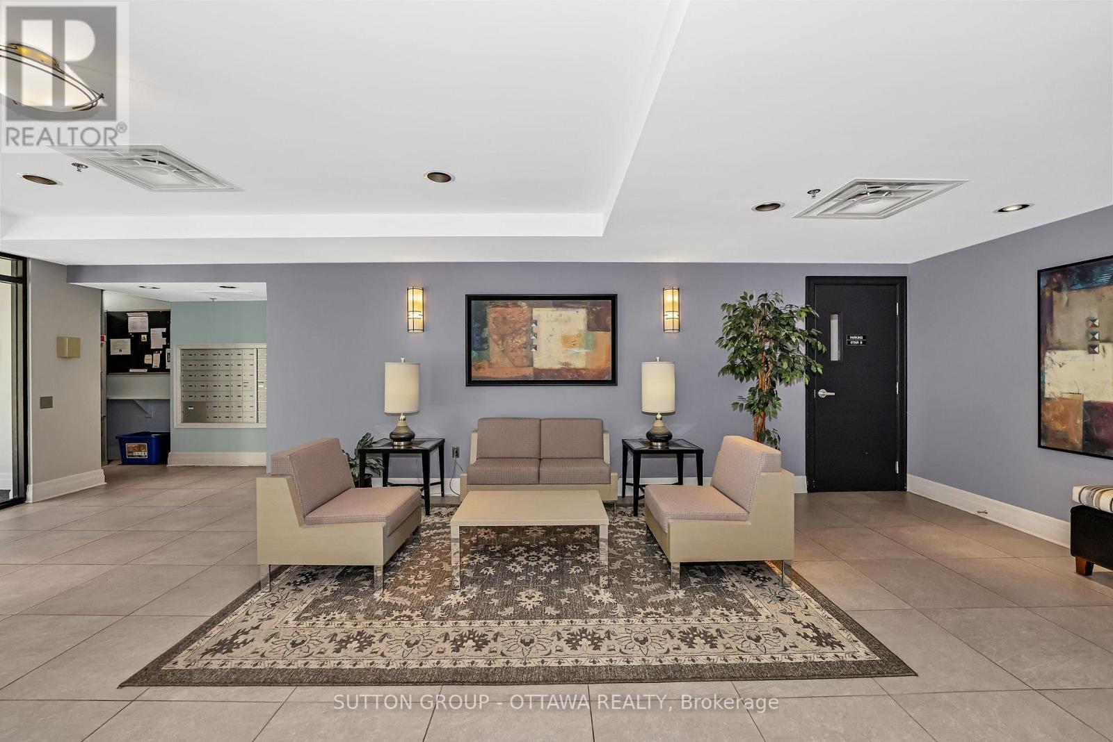 903 - 375 Lisgar Street