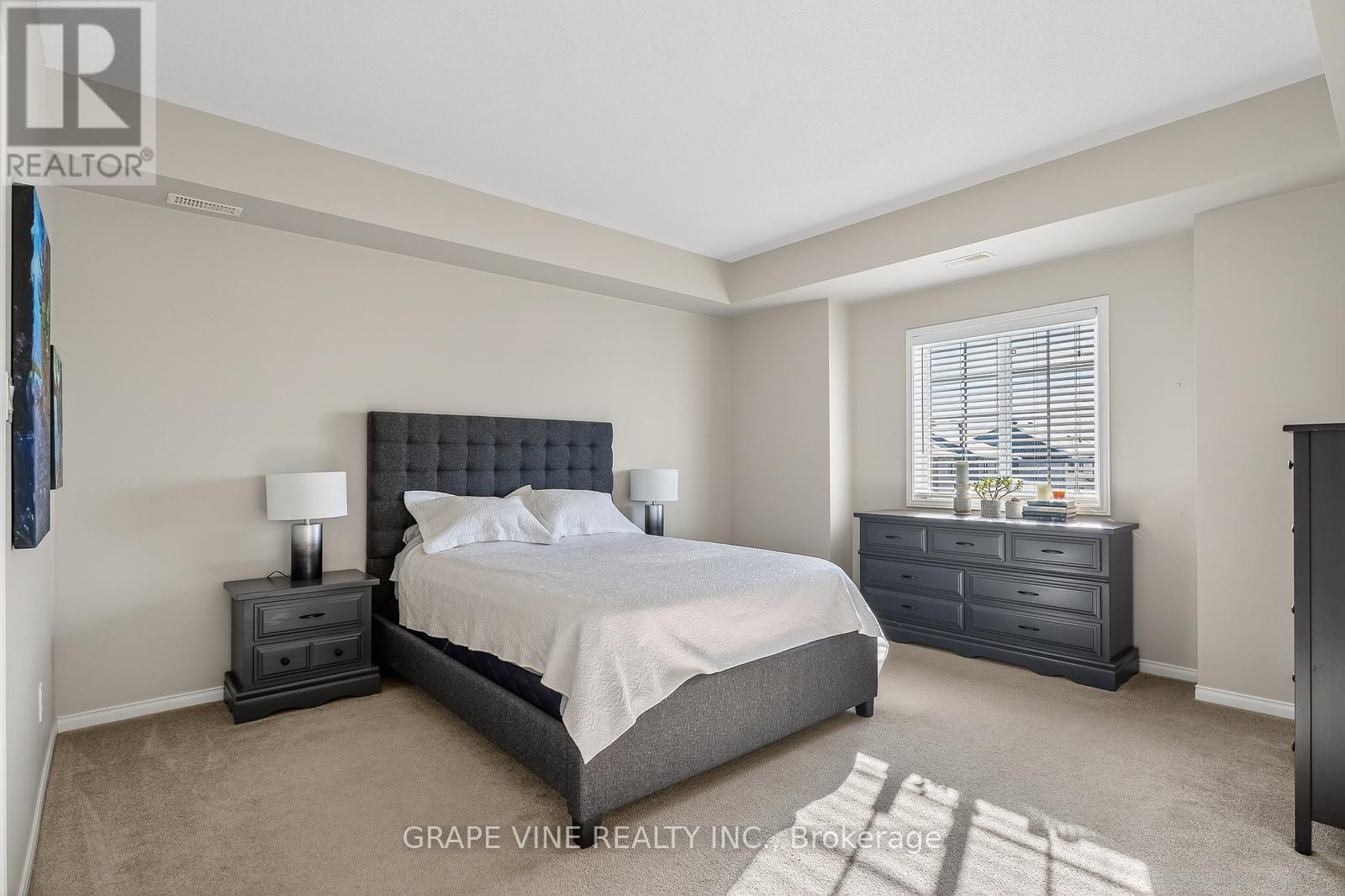 F - 104 Artesa Private