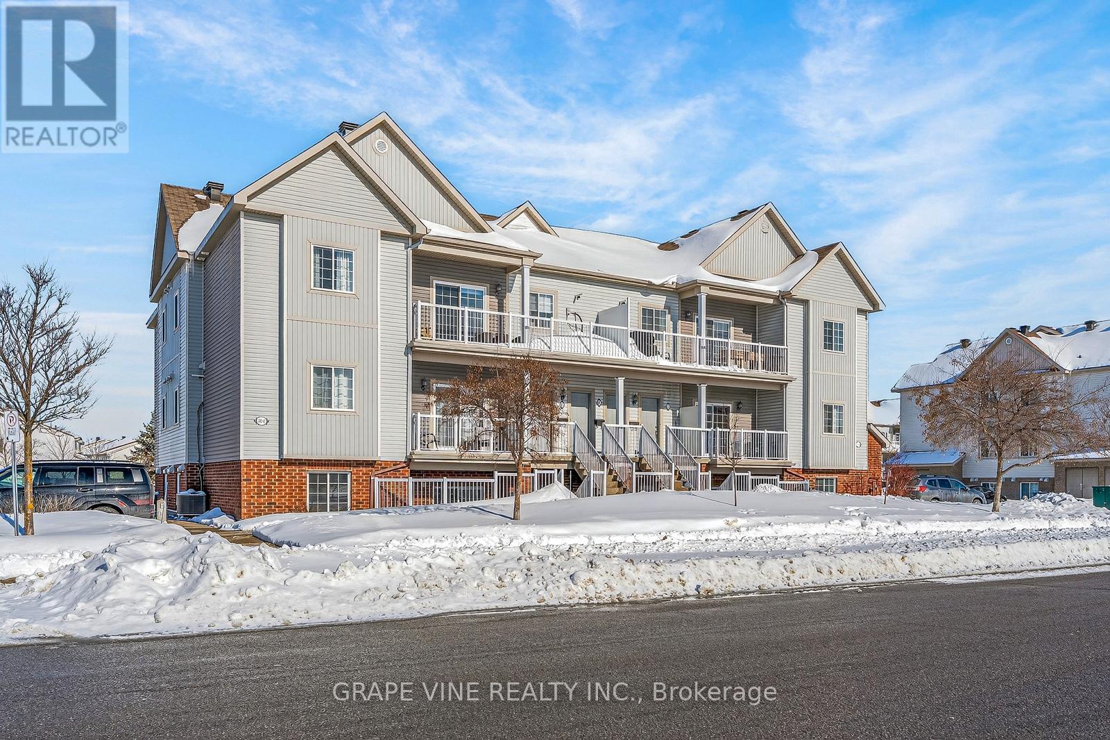 F - 104 Artesa Private