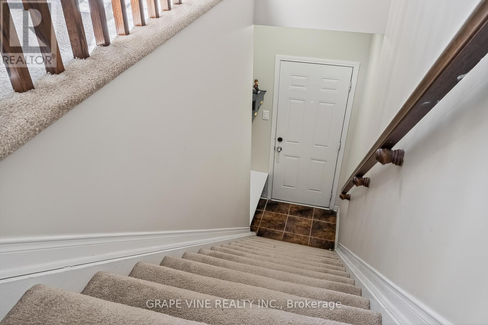 F - 104 Artesa Private