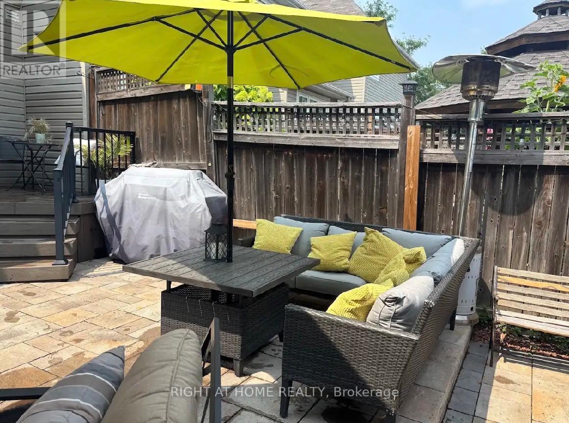 D - 29 Cresthaven Drive