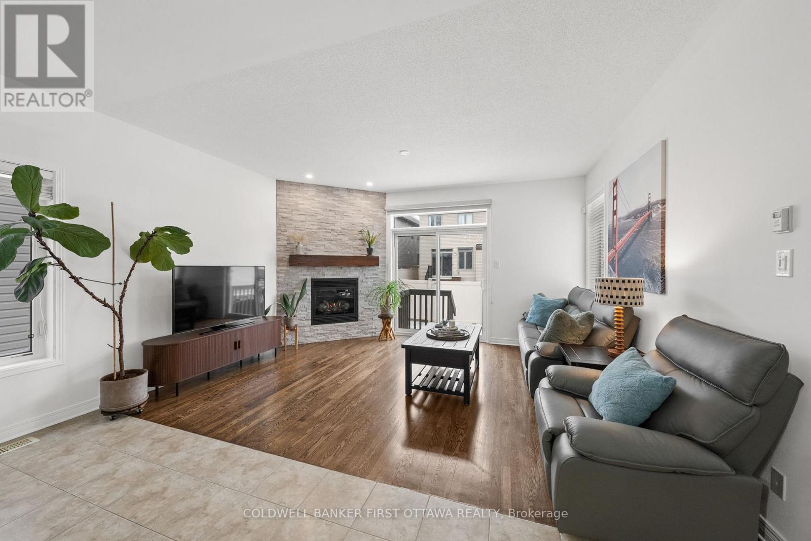 220 Dave Smith Crescent