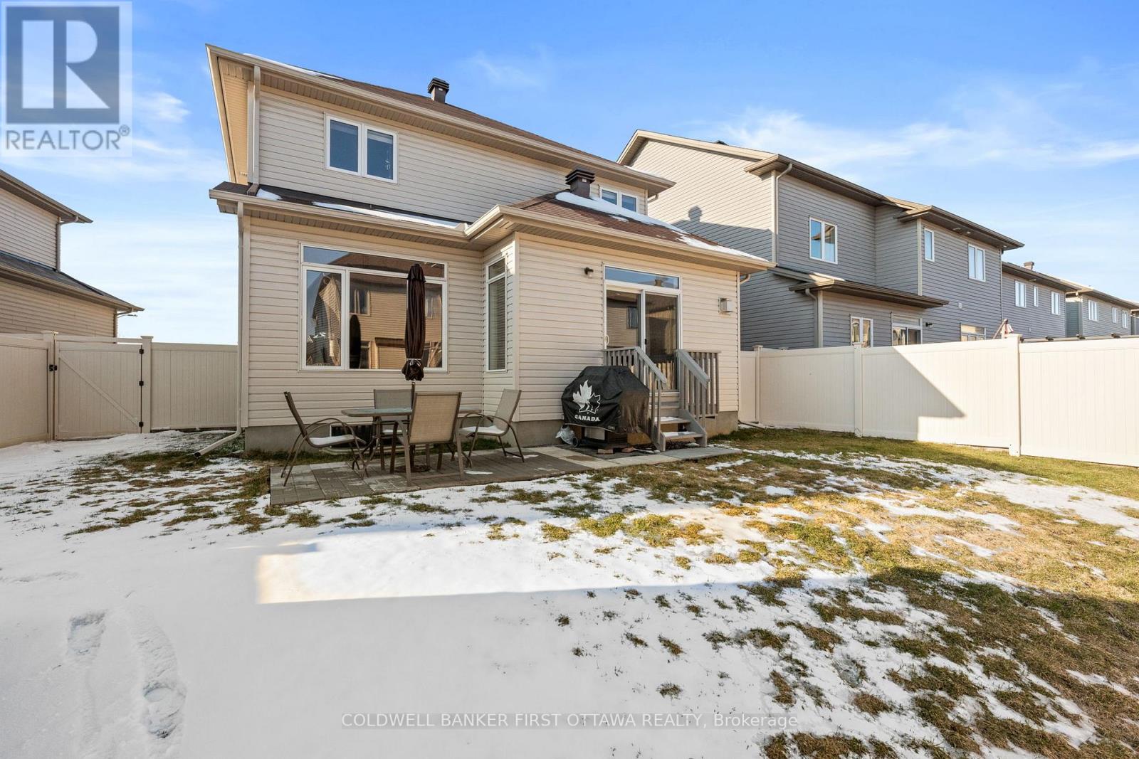 220 Dave Smith Crescent