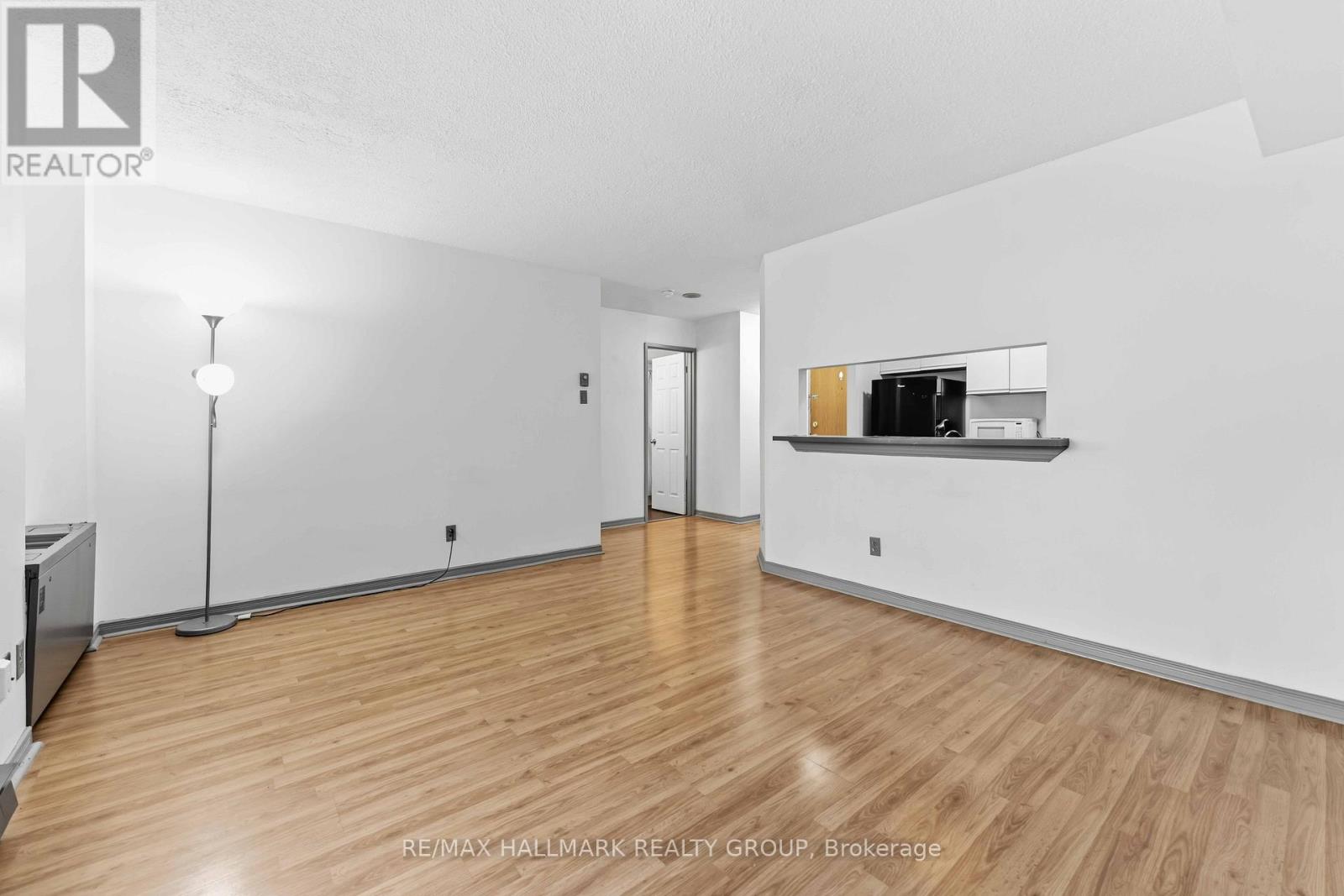 1602 - 199 Kent Street N