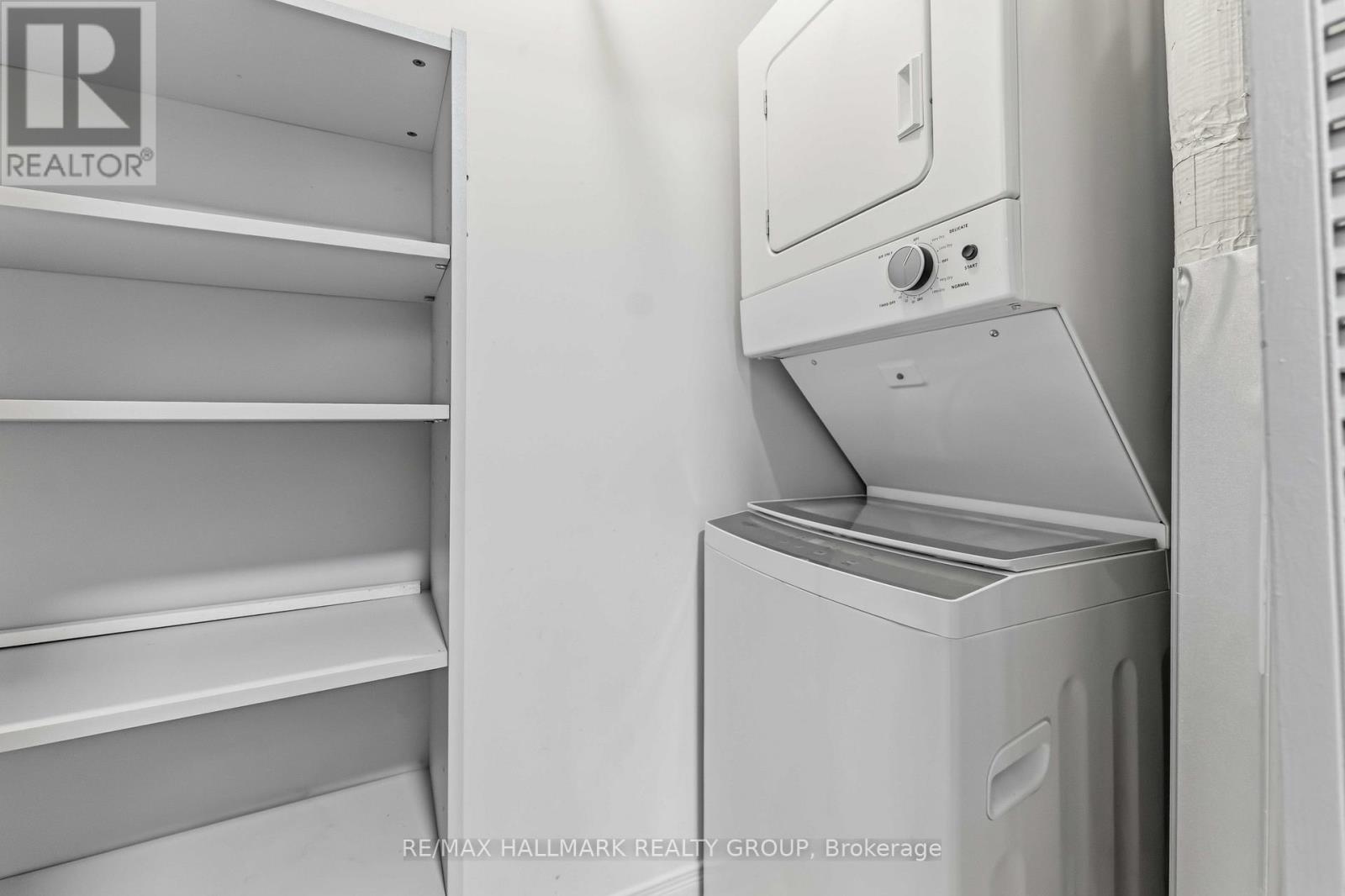 1602 - 199 Kent Street N