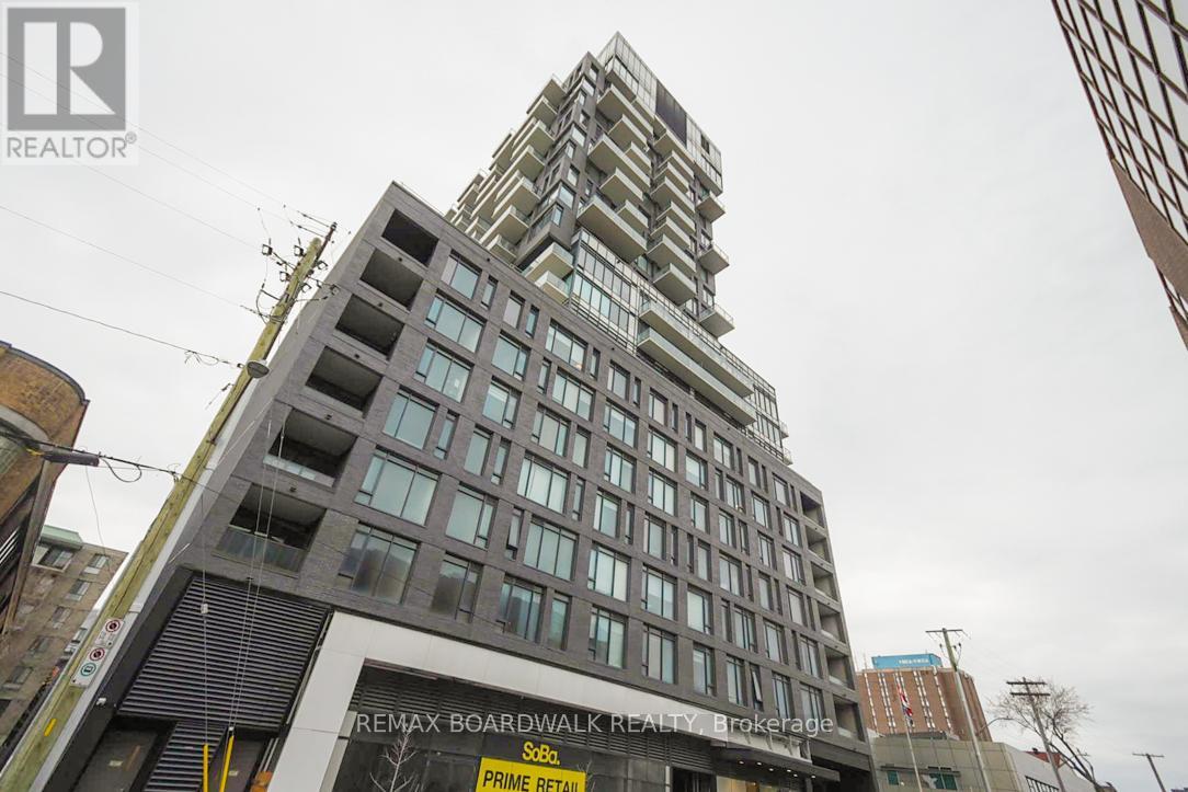 1709 - 203 Catherine Street