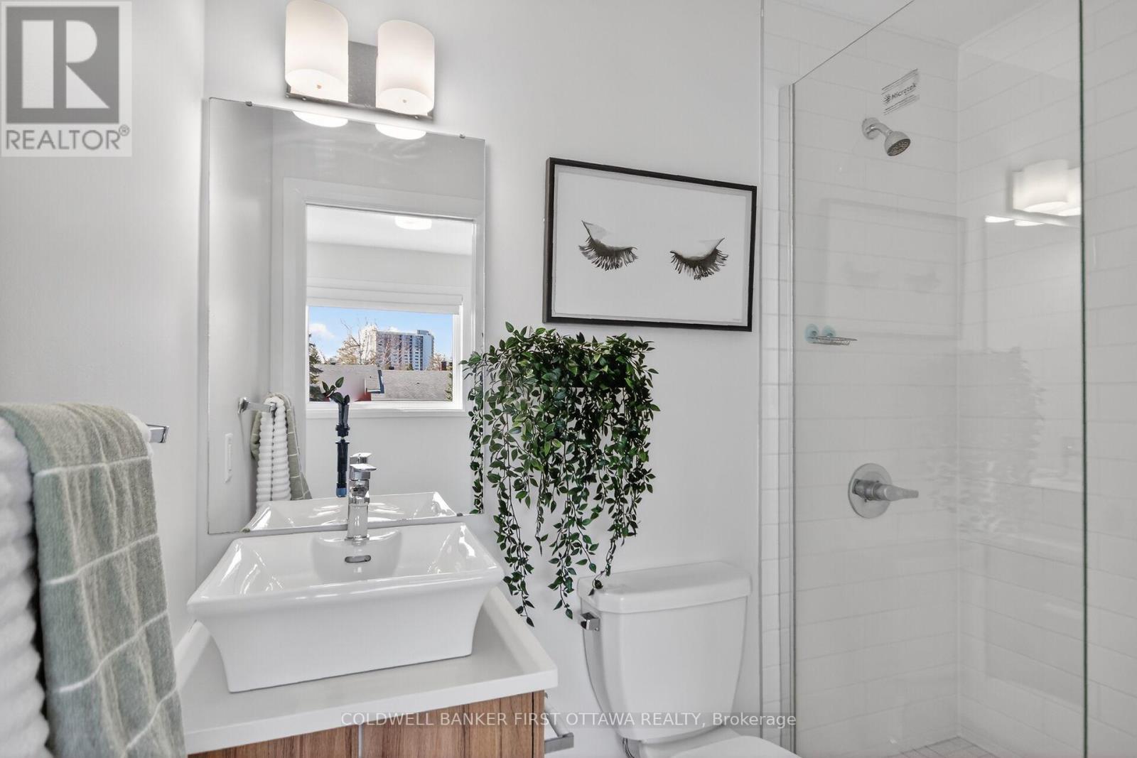 77 Cherry Blossom Private