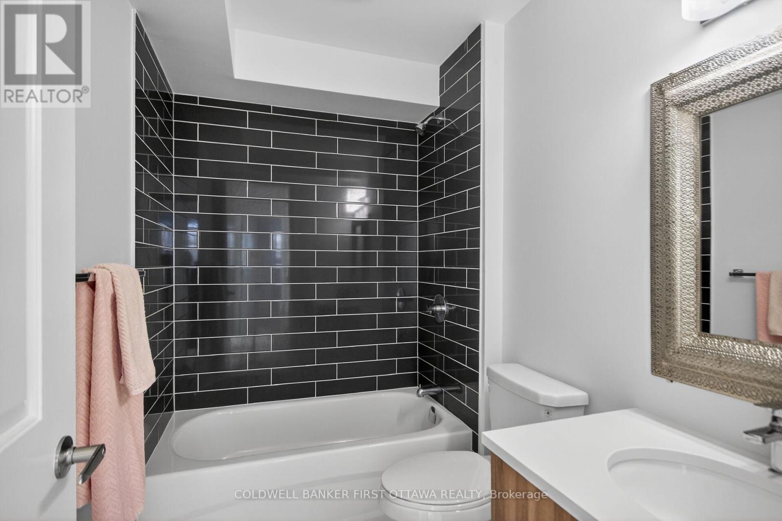 77 Cherry Blossom Private