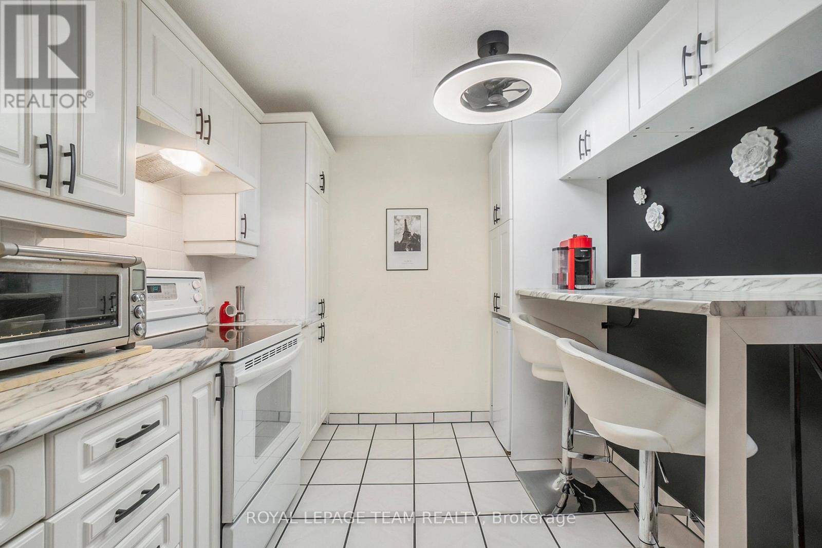 705 - 1356 Meadowlands Drive E