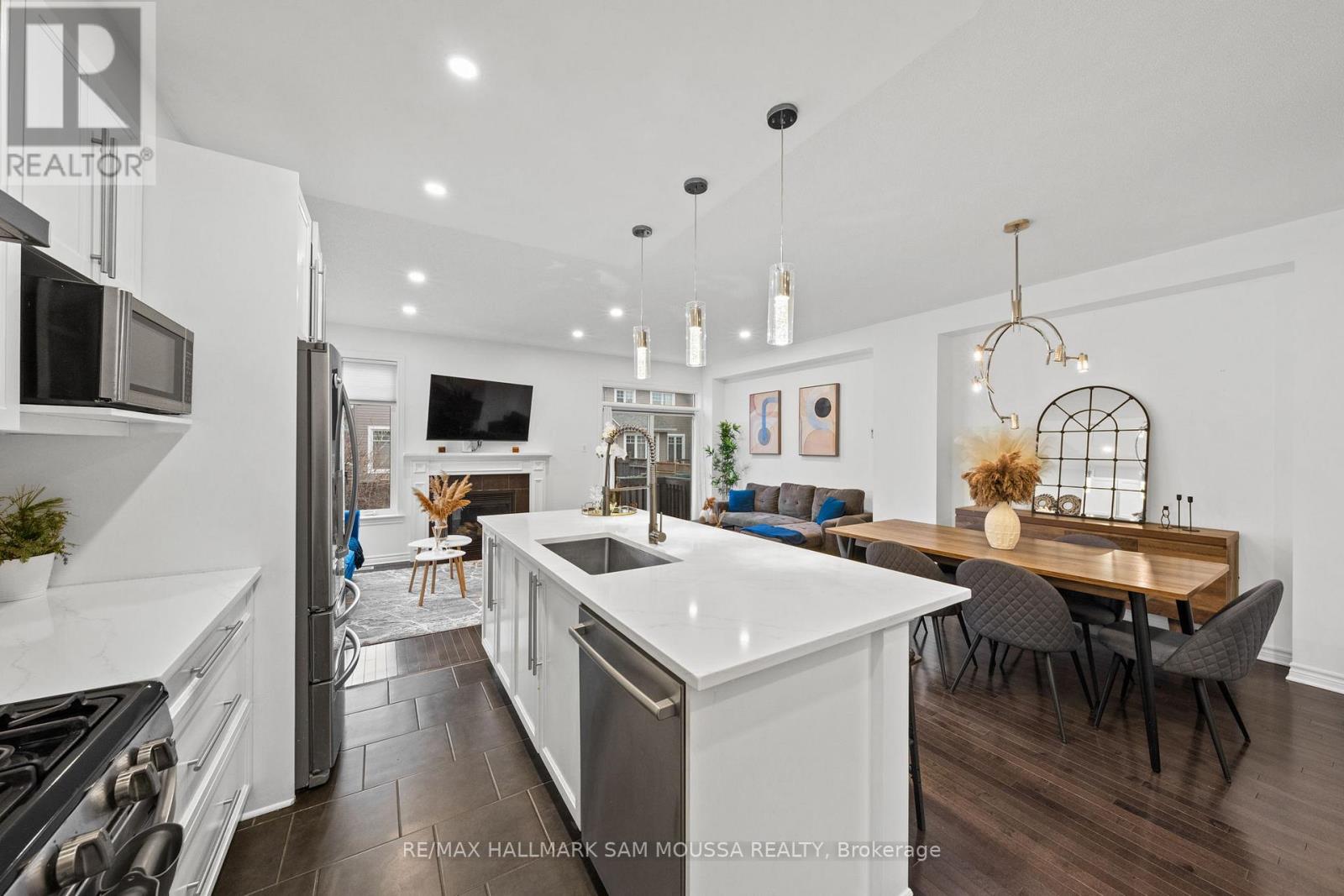 185 Flat Sedge Crescent