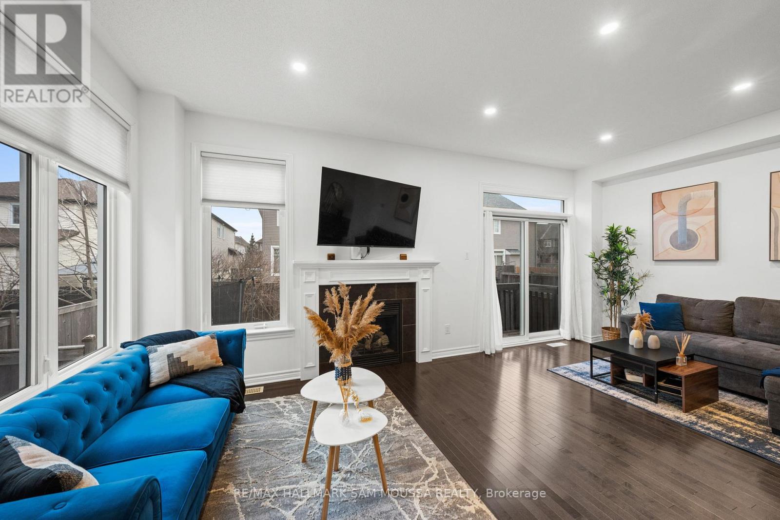 185 Flat Sedge Crescent