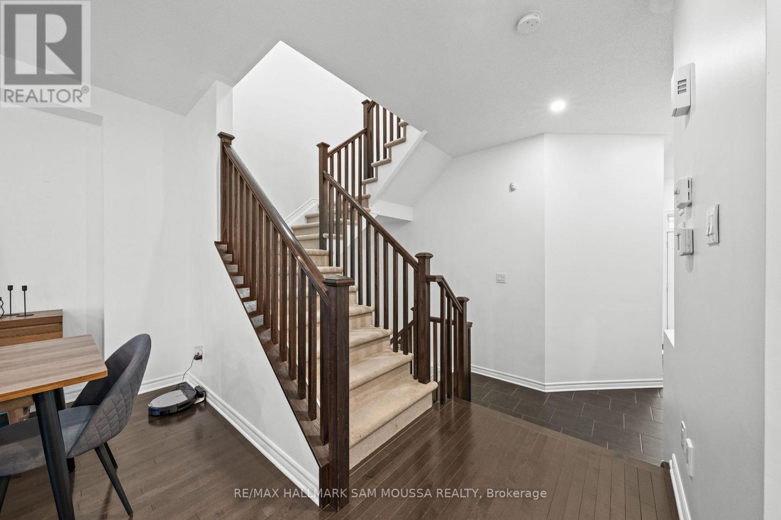 185 Flat Sedge Crescent