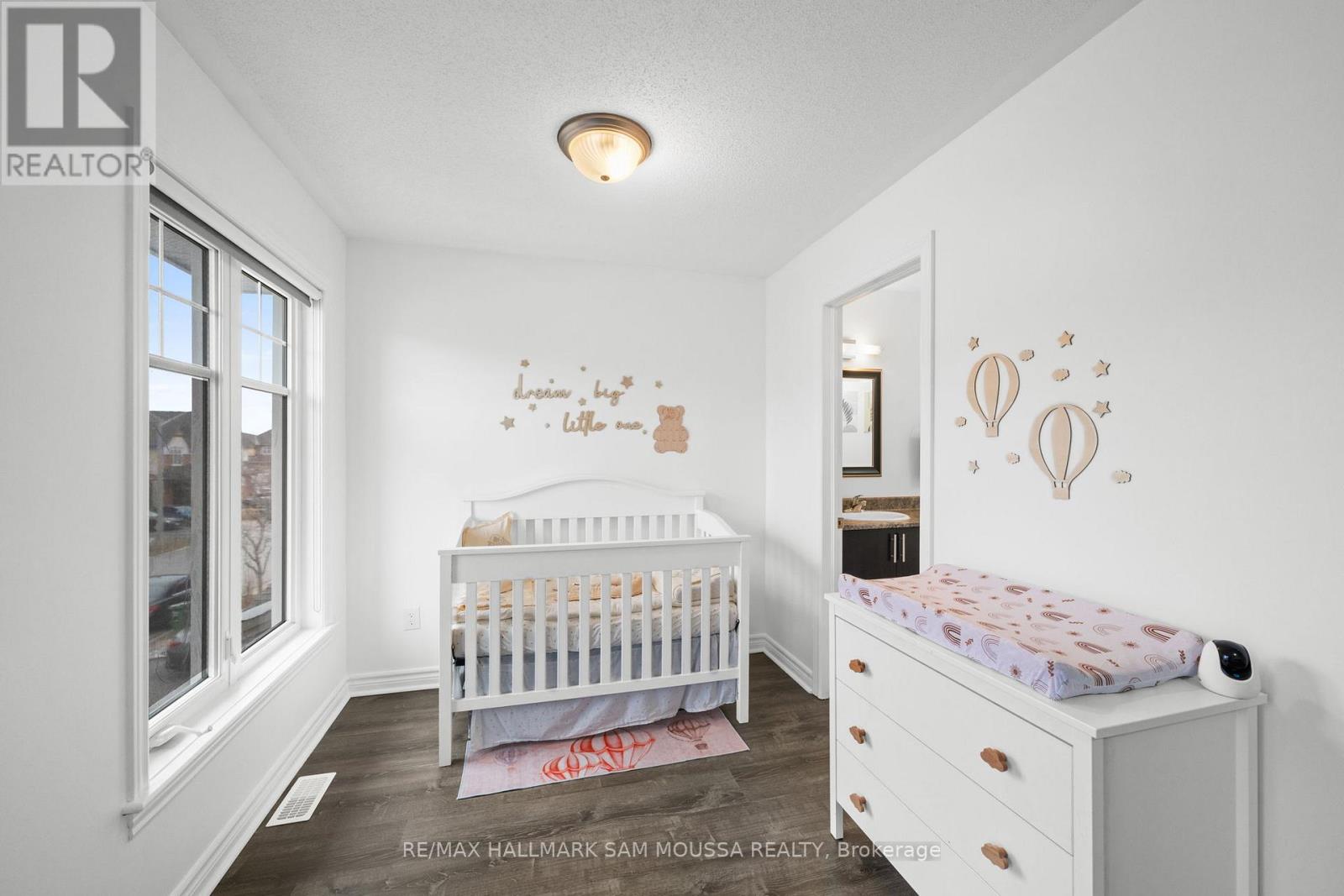 185 Flat Sedge Crescent