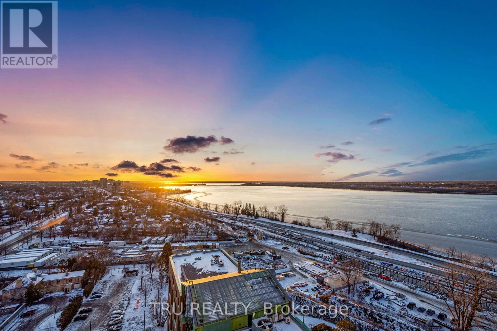 910 - 485 Richmond Road