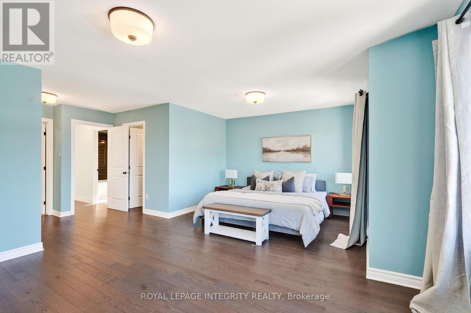 112 Jardiniere Street