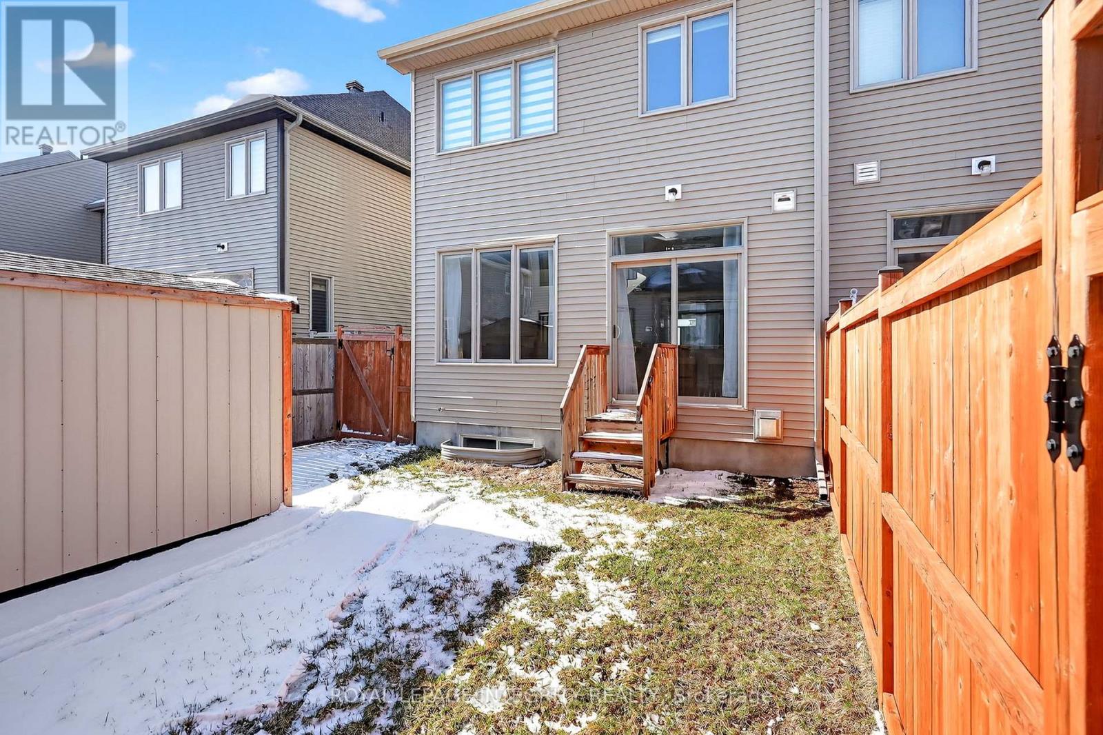 112 Jardiniere Street