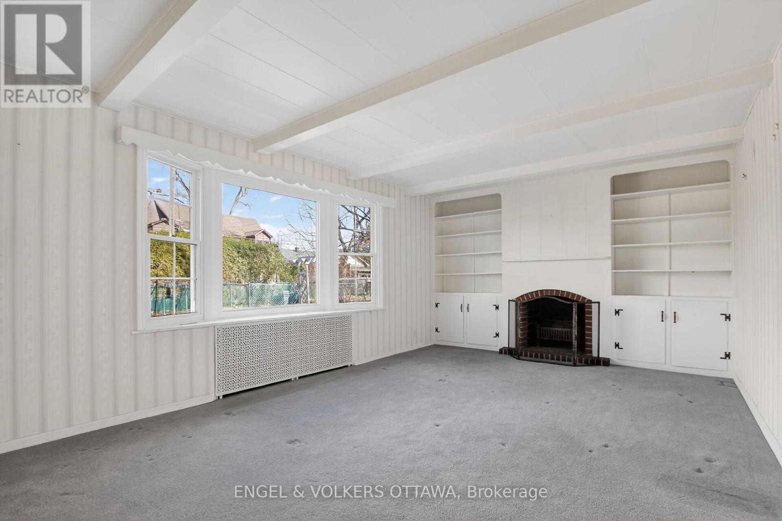 193 Cunningham Avenue N