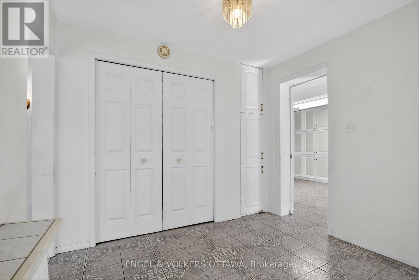 193 Cunningham Avenue N