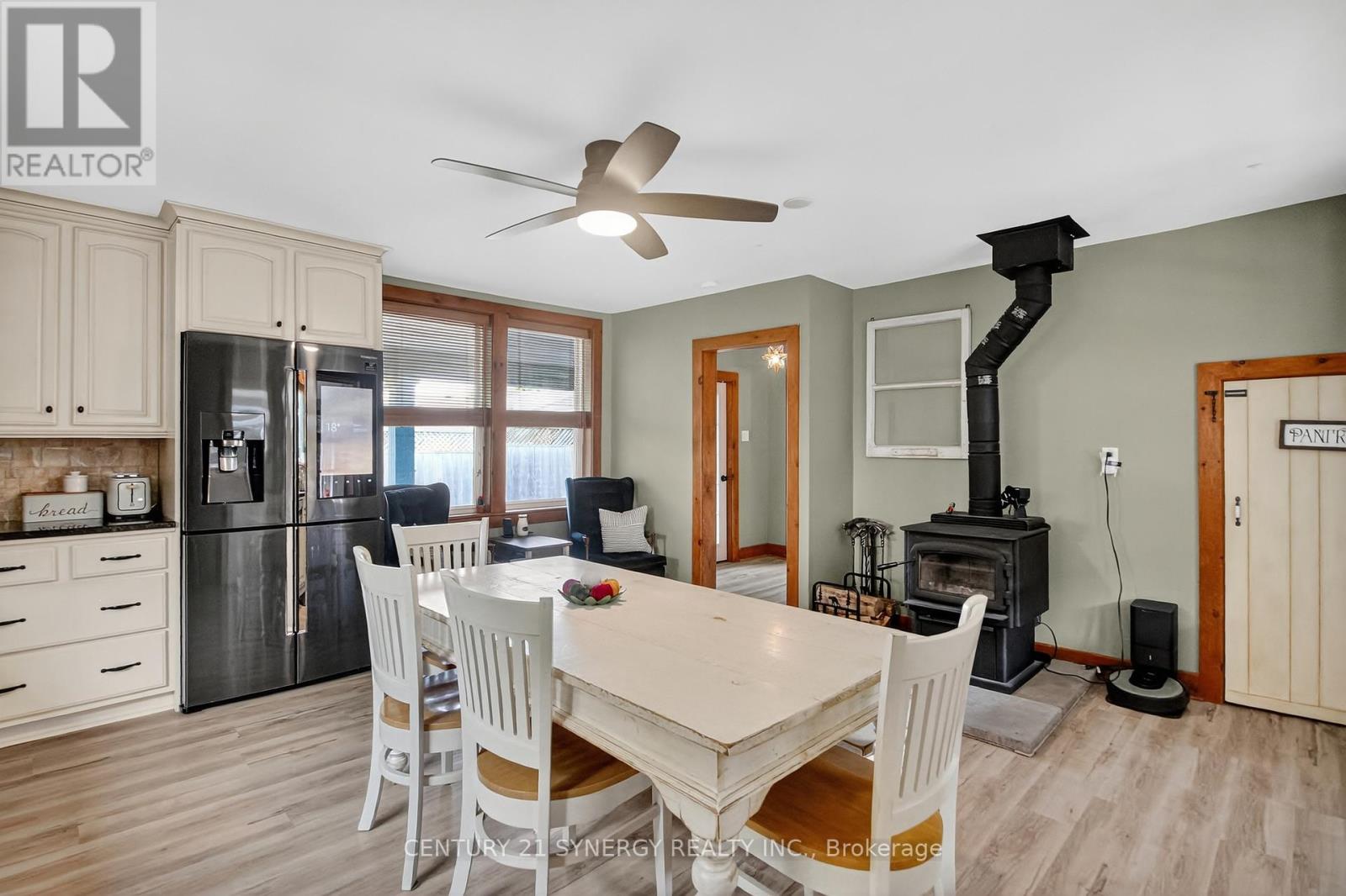 103 Queen Charlotte Street