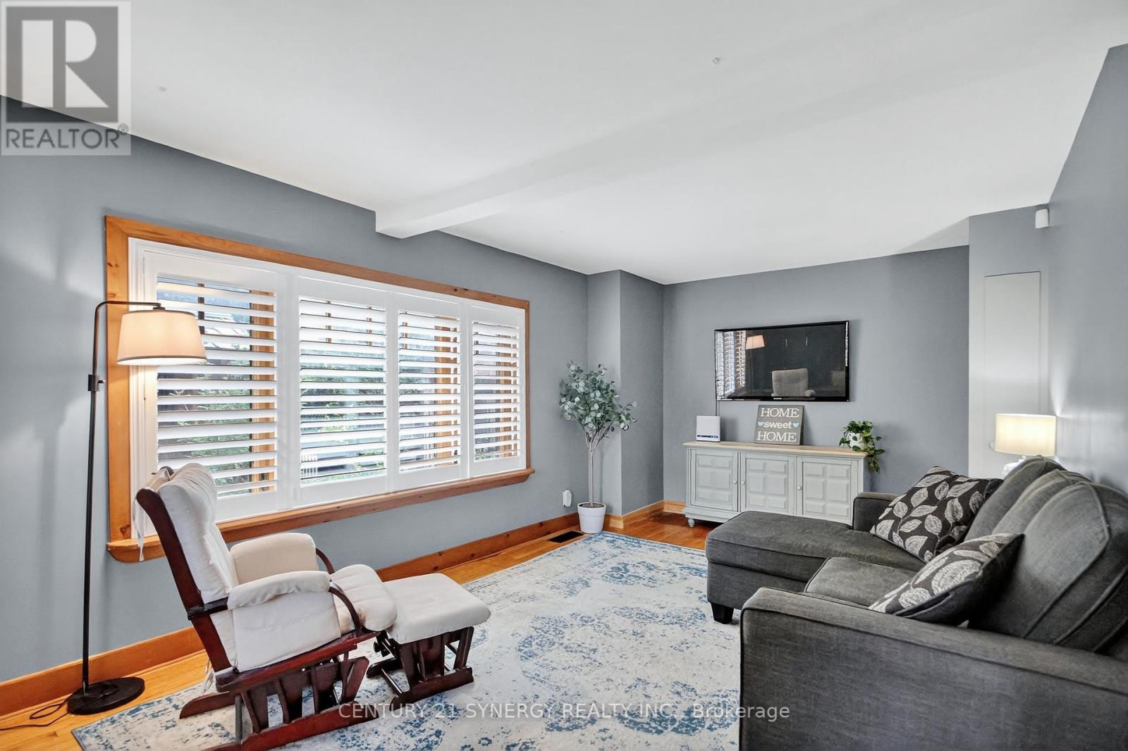 103 Queen Charlotte Street