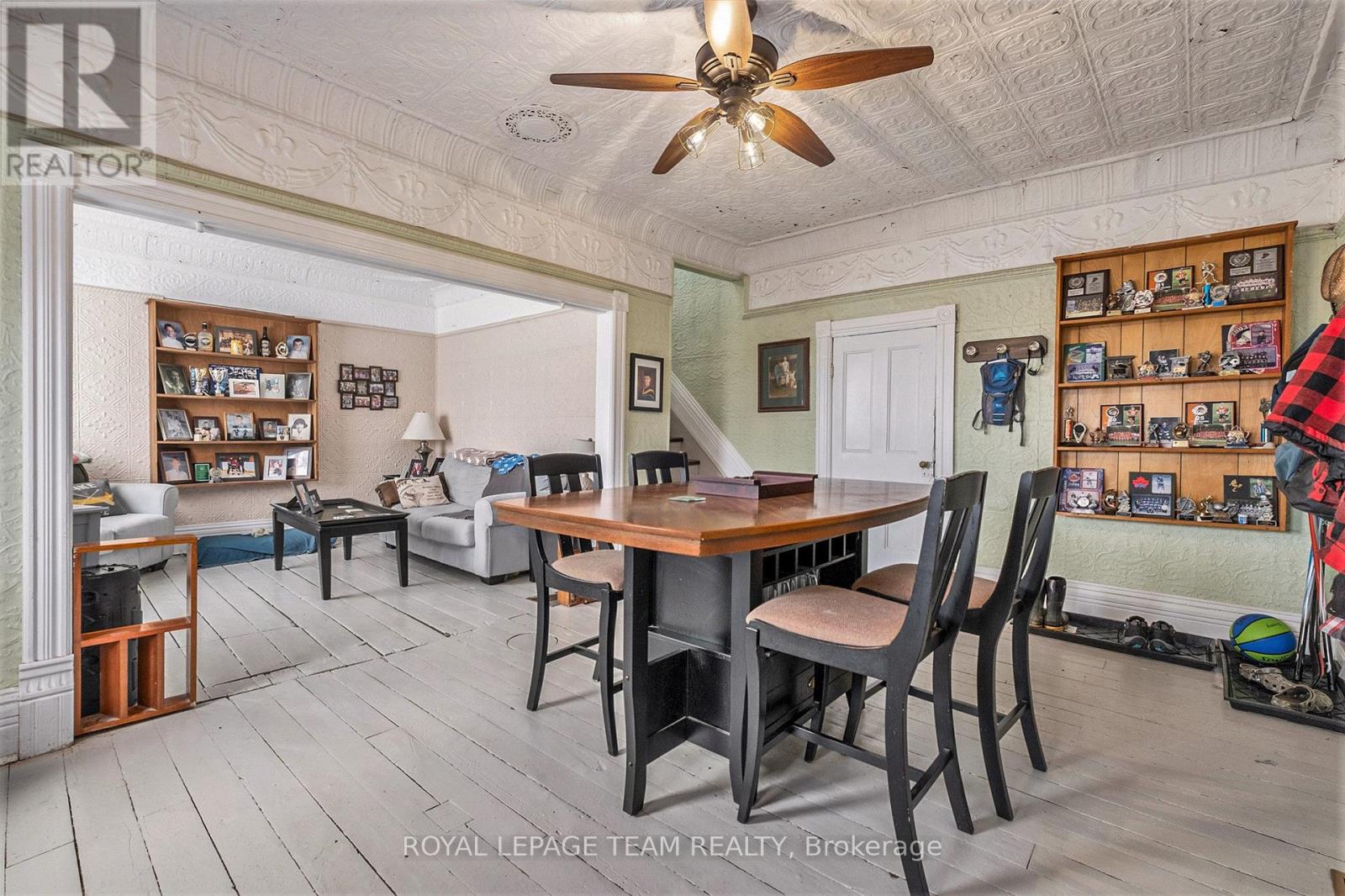 10296 Marionville Road